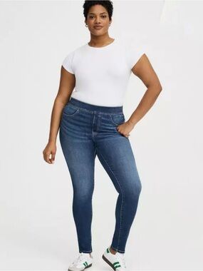 Torrid Lean Jean in Breakup NWT [2224]